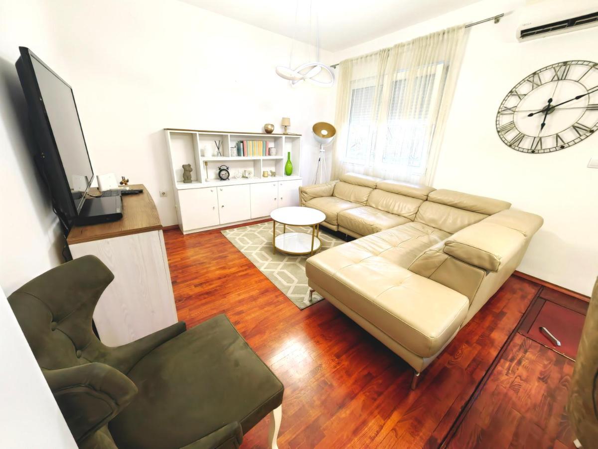 Luxury Apartment Podgorica Luaran gambar