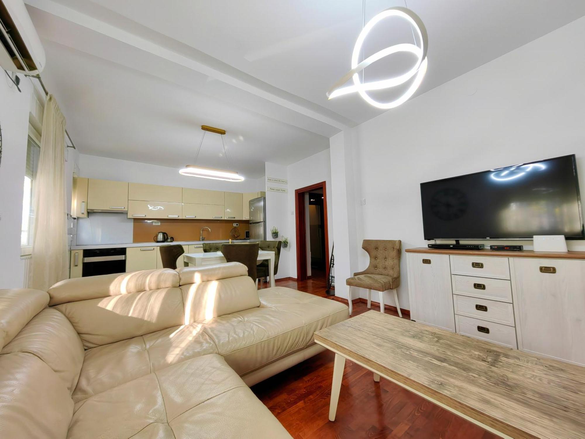 Luxury Apartment Podgorica Bilik gambar